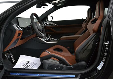 BMW M4 xDrive Comp 1/1 CRBN TARTUFO SITZ 360 DR.PRO