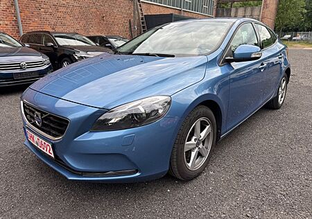 Volvo V40 You! 1.6 D2 *1.Hand *Historie
