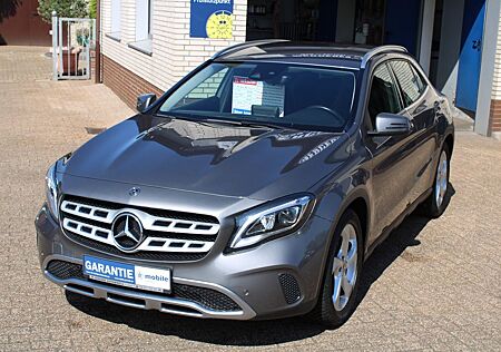 Mercedes-Benz GLA 180 Urban*18Zoll*LED*Navi*Allwetter*AHK*