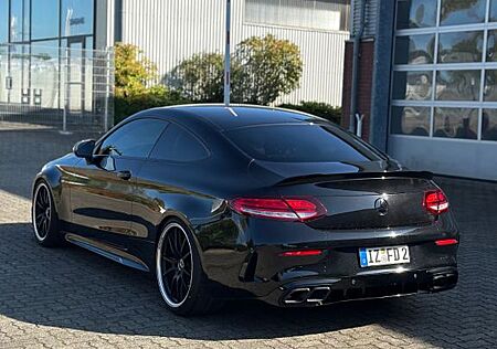 Mercedes-Benz C 63 AMG C 63s AMG Mercedes-AMG C 63 S Autom. Mercedes...