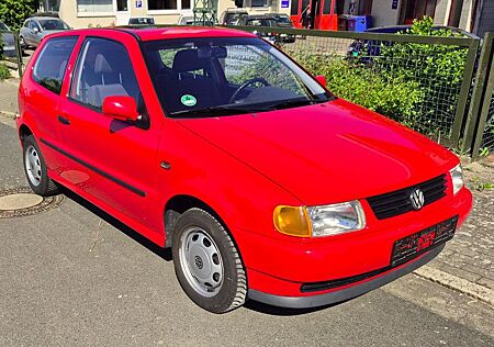 VW Polo Volkswagen 1.4 44kW Basis
