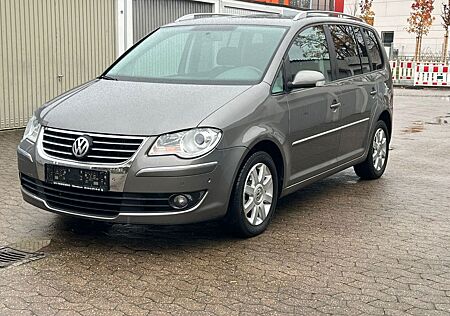 VW Touran Volkswagen 2.0 TDI DSG DPF Highline*7 sitzer*