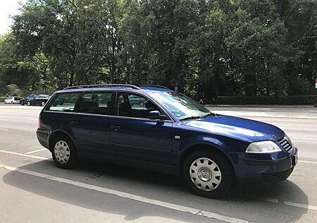 VW Passat Variant Volkswagen 1.6 Trendline Variant Trendline
