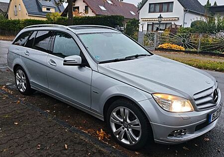 Mercedes-Benz C 200 CGI T BlueEFFICIENCY Autom. -