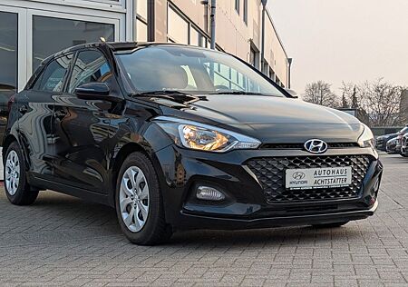 Hyundai i20 1,2 Benzin M/T Select Blue