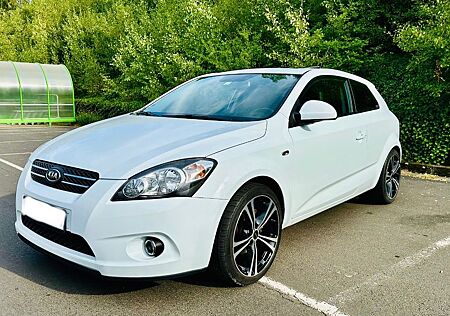 Kia Cee'd / Ceed 1.6 CVVT EX EX