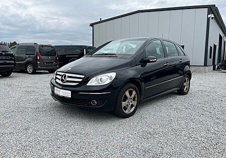 Mercedes-Benz B 200 , AHK, Klima, Navi, SHZ, Tempomat