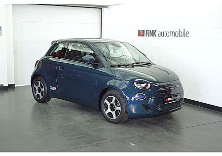 Fiat 500E Action Carplay Android Automatik 1.Hand