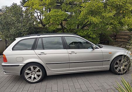 BMW 330i Touring E46 EZ 2005