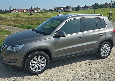 VW Tiguan Volkswagen 2,0TSI Sport&Style(Motor überholt)