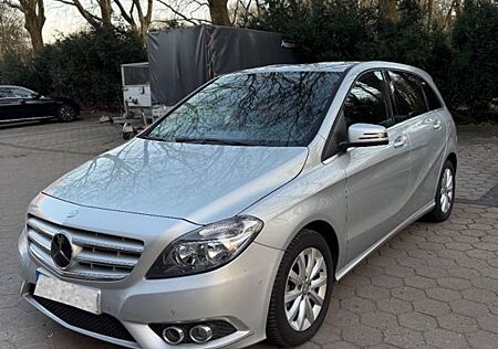Mercedes-Benz B 180 CDI DCT -