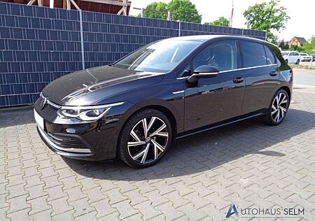 VW Golf Volkswagen VIII 2.0 TDI Style ACC NAVI R-KAM Massagesi