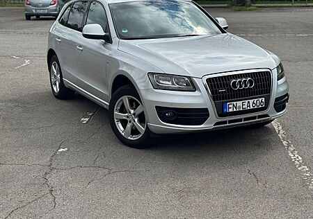 Audi Q5 2.0 TFSI S tronic quattro -