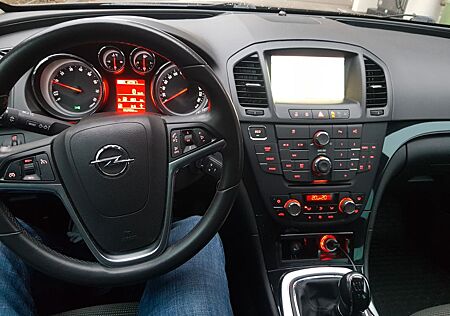 Opel Insignia Sports Tourer 1.4 T ecoFL Edition S...