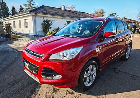 Ford Kuga 2,0 TDCi 4x4 132kW Individual PowerShif...