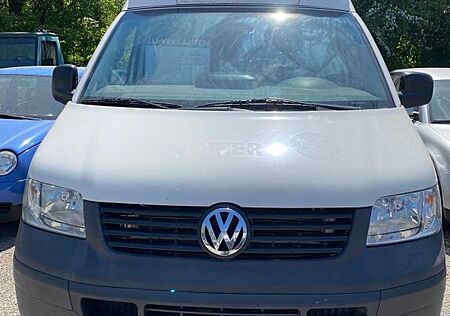 VW T5 Caravelle Volkswagen - Ex Krankenwagen 2.5 TDI