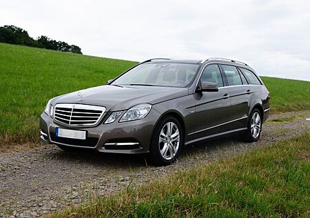 Mercedes-Benz E 350 CDI T AVANTGARDE | ILS, Pano, Soundsystem