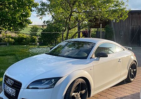 Audi TT S line - Black & White Edition - Automatik