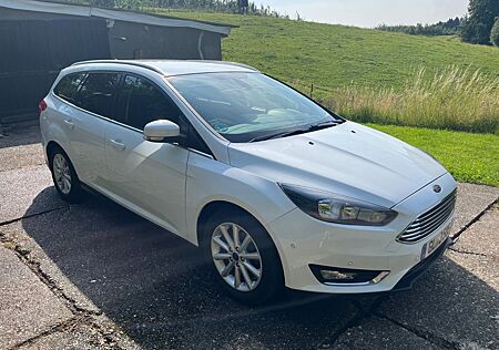 Ford Focus 1,5TDCi 88kW DPF Titanium Turnier Titanium