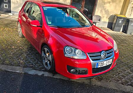 VW Golf Volkswagen R-Line 170 PS