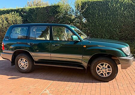 Toyota Land Cruiser gebraucht kaufen Toyota Land Cruiser 50 Anniversary 4.7 V8 50 Annive...