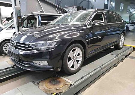 VW Passat Variant Volkswagen DSG Business AHK/Kamera/Massage