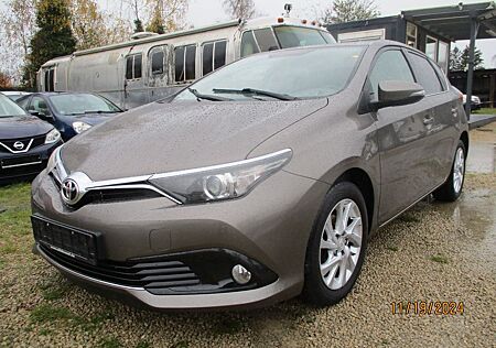 Toyota Auris Comfort KLIMA NAVI KAMERTA TÜV 5/2026