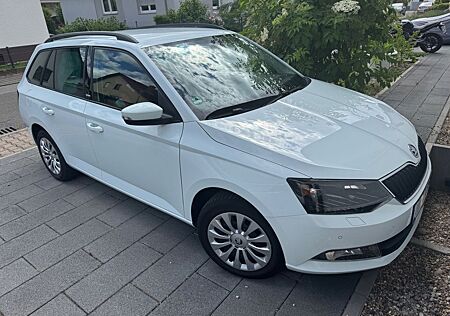 Skoda Fabia 1.2l TSI 66kW Joy Kombi