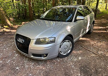 Audi A3 1.9 TDI Attraction/Sitzheizung/PDC/ TÜV 02.26