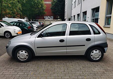 Opel Corsa 1.2 -
