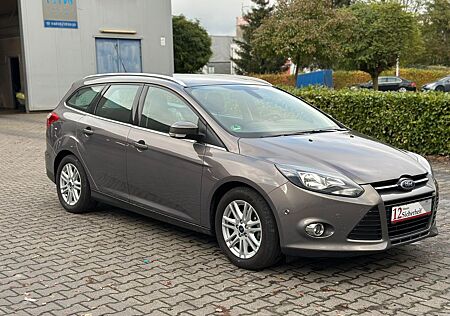 Ford Focus Turnier Titanium Garantie*1.Hand*2-Zonen*