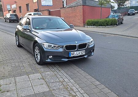 BMW 320d -