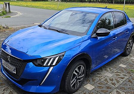 Peugeot 208 PureTech 100 Allure Allure GT Line