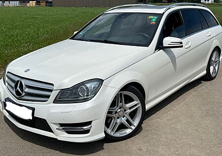 Mercedes-Benz C 300 CDI 4MATIC T AVANTG. Aut. AMG