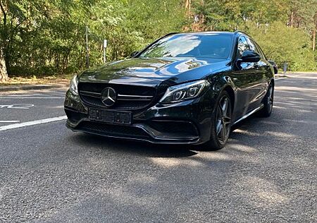 Mercedes-Benz C 63 AMG Mercedes-AMG C 63 T S Mercedes-AMG S