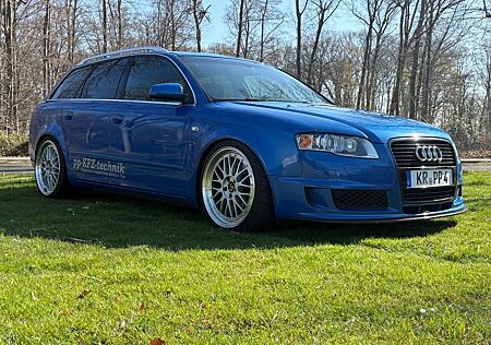Audi A4 2.0 T FSI Quattro Avant - DTM Edition
