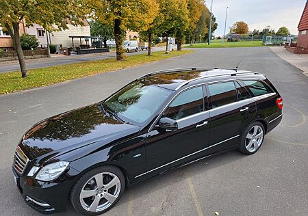 Mercedes-Benz E 350 CGI T BlueEFFICIENCY AVANTGARDE