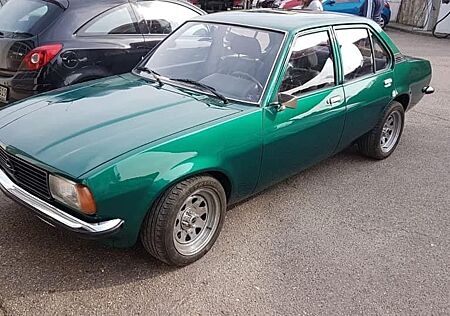 Opel Ascona 2.0 Doppelwebervergaser