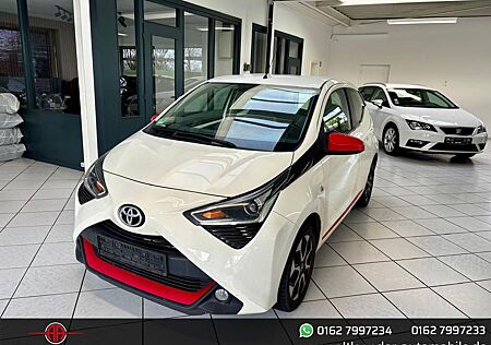 Toyota Aygo (X) -play Team D *Andr/CarPl*Kamera*Klima*Alu