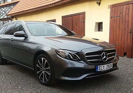 Mercedes-Benz E 300 de 4MATIC T Autom. -
