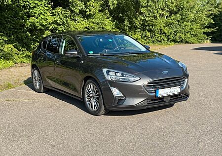 Ford Focus 1,5 EcoBlue 88kW Titanium, TÜV neu, 8-fach