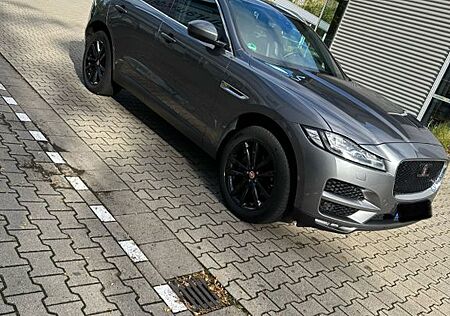 Jaguar F-Pace 25T AWD Prestige | 2019 | TOP ZUS.