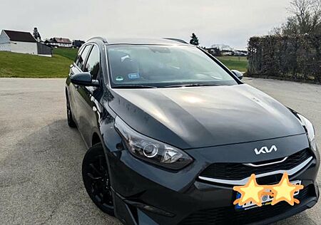 Kia Cee'd Sportswagon 1.5 T-GDI DCT Vision Sportwag.