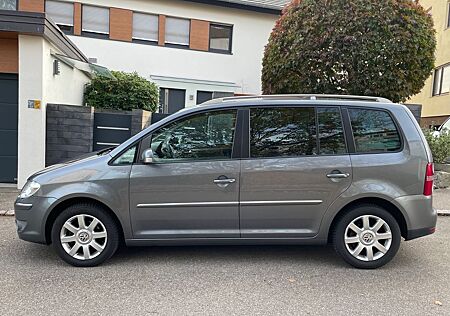 VW Touran Volkswagen 2.0 TDI Highline