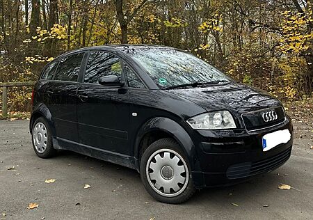 Audi A2 1.4 - Tuv neu Service neu Alu Karrosserie