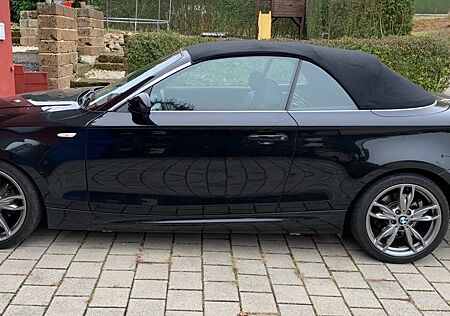 BMW 125i Cabrio - M-Paket, Keyless, Xenon, PDC uvm.