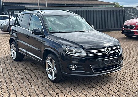 VW Tiguan Volkswagen R-LINE*4Motion*PANO*BIXENON*KAMERA*SHZ*