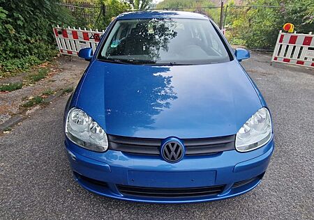 VW Golf Volkswagen 1.6 FSI