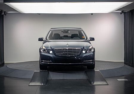 Mercedes-Benz E 220 CDI BlueEFFICIENCY -