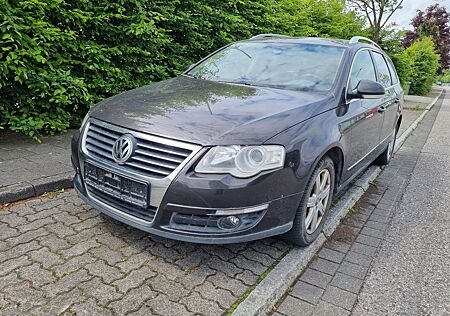 VW Passat Volkswagen 2.0 FSI LEDER Zahnriemen/Kette-TÜV NEU